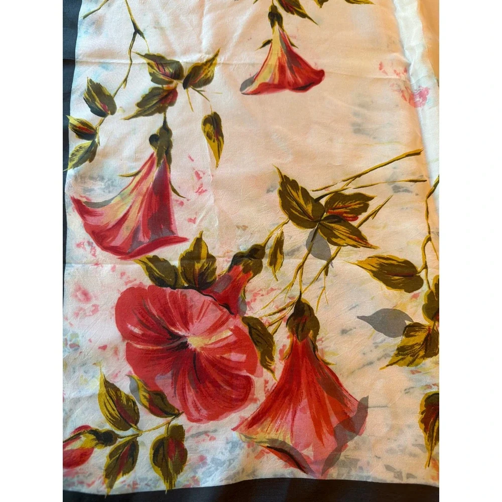 Scarf White Red Black Floral Rayon Hand Rolled Vintage‎ Square Botanical